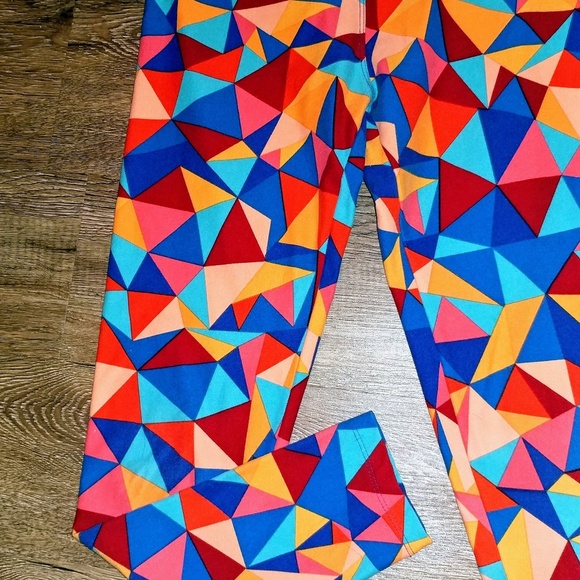LuLaRoe Leggings - Picture 2 of 3